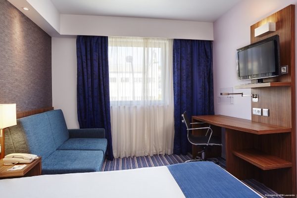 Holiday Inn Express LISBON - ALFRAGIDE (Lisbon)